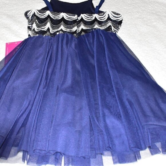 As U Wish Short Spaghetti Strap Sequin Bodice Size 5, Prom Dress - Picture 15 of 16